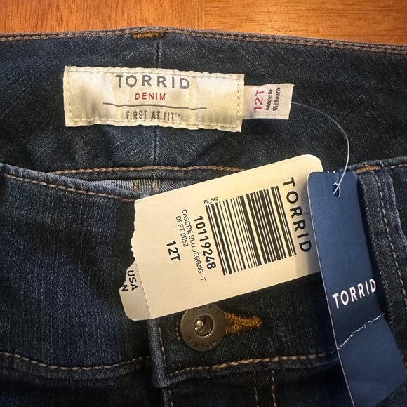 Torrid 12T Dark Wash Skinny Jeans With Triple Button High Waist - Picture 8 of 8